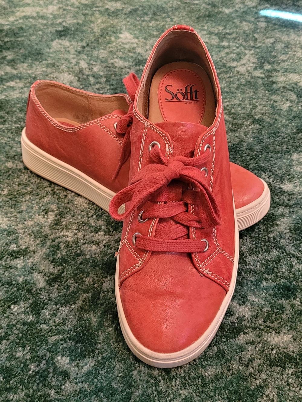 Sofft Stylish Dusty-rose Fashion Leather Sneaker